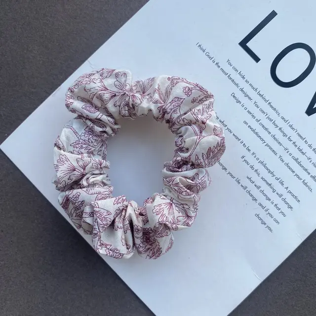 Sketch Watercolor Large Intestine Ring Cotton Print Floral Vintage Girl Red Sketch Small Size - Shop at LoveMi