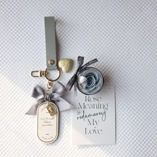 Preserved Flower Keychain Leather Bookmark Pendant - Gray White Smoky Rose