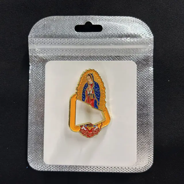 Metal Cartoon Pin Vintage Ornament Hat Badge 005 Models - Shop at LoveMi