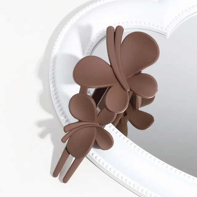 Feel Butterfly Clip Matte Texture After Barrettes Frosted Brown - Shop at LoveMi