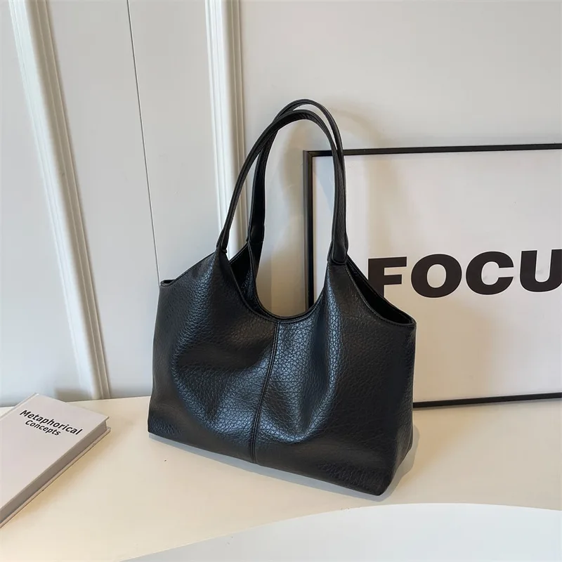 Women's Autumn Versatile Fashion Retro Shoulder Bag Texture Black - Shop at LoveMi