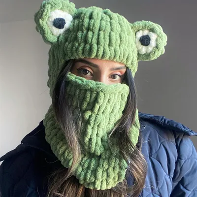 Autumn And Winter Thick Warm Coarse Yarn Hat Frog Green - Shop at LoveMi