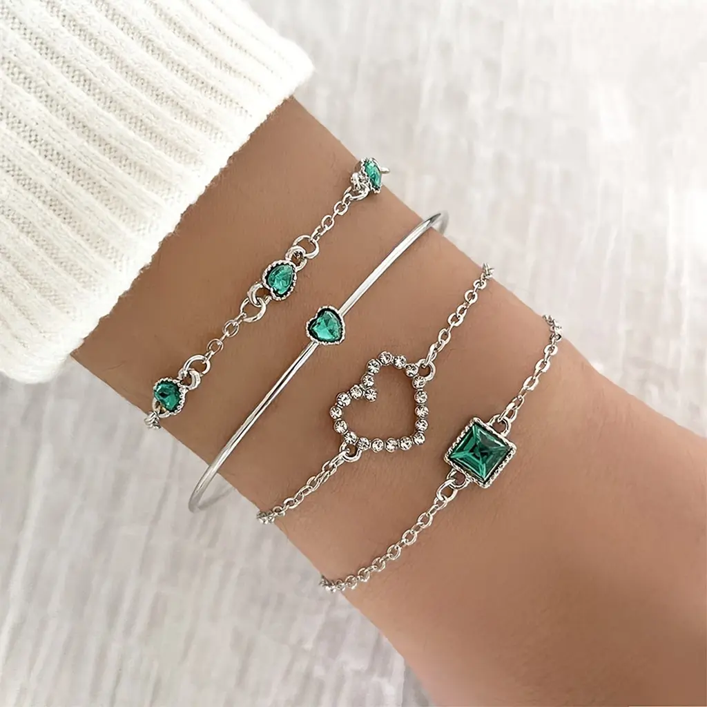 Retro Inlaid Lvzuan Square Chain Heart Bracelet Suit - Estyle