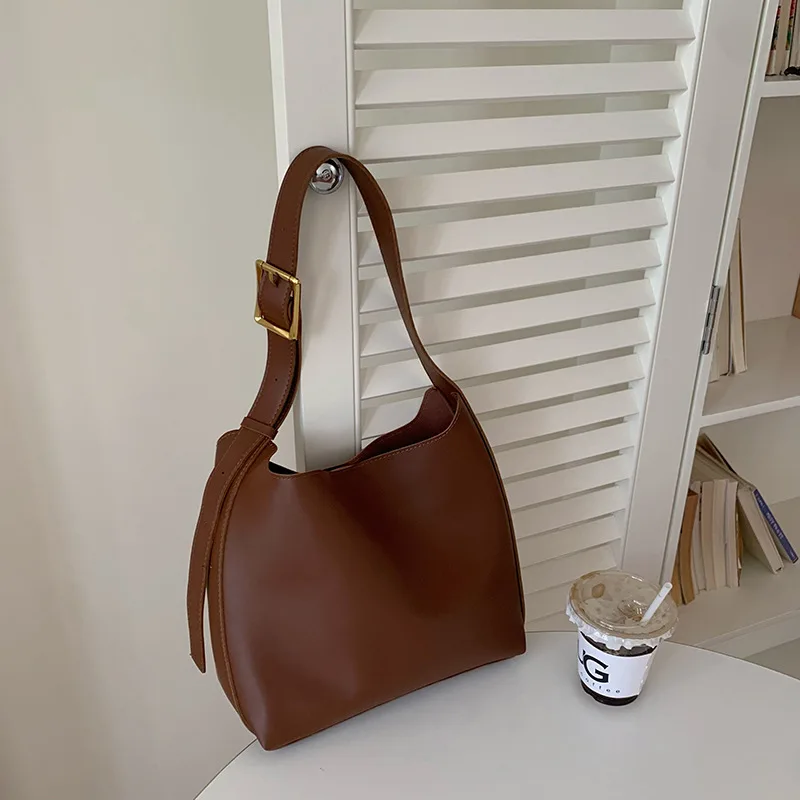 Women's Shoulder Bag Solid Fashion Handbag Crossbody Bag Women's Minimalist PU Leather Bag Brown - Shop at LoveMi