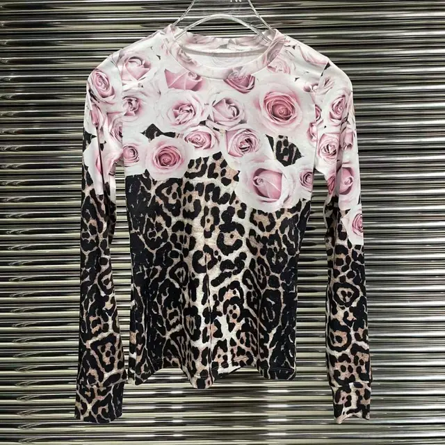 Distressed Rose Leopard Print Ethnic Print Tight Long Sleeve Top - Shop at LoveMi