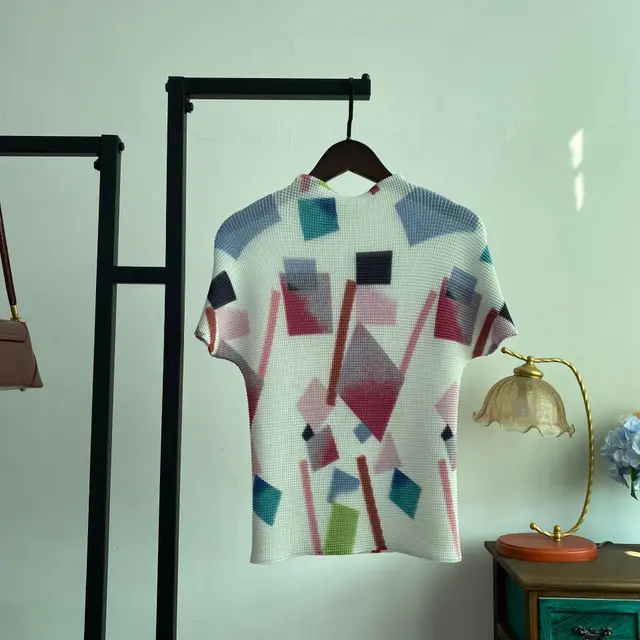 Niche Lightweight Creative Printing Loose fitting Casual Round neck Short Sleeve White - Shop at LoveMi