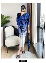 Women's Pleated Vintage Printed Batwing Sleeve Dress - Black