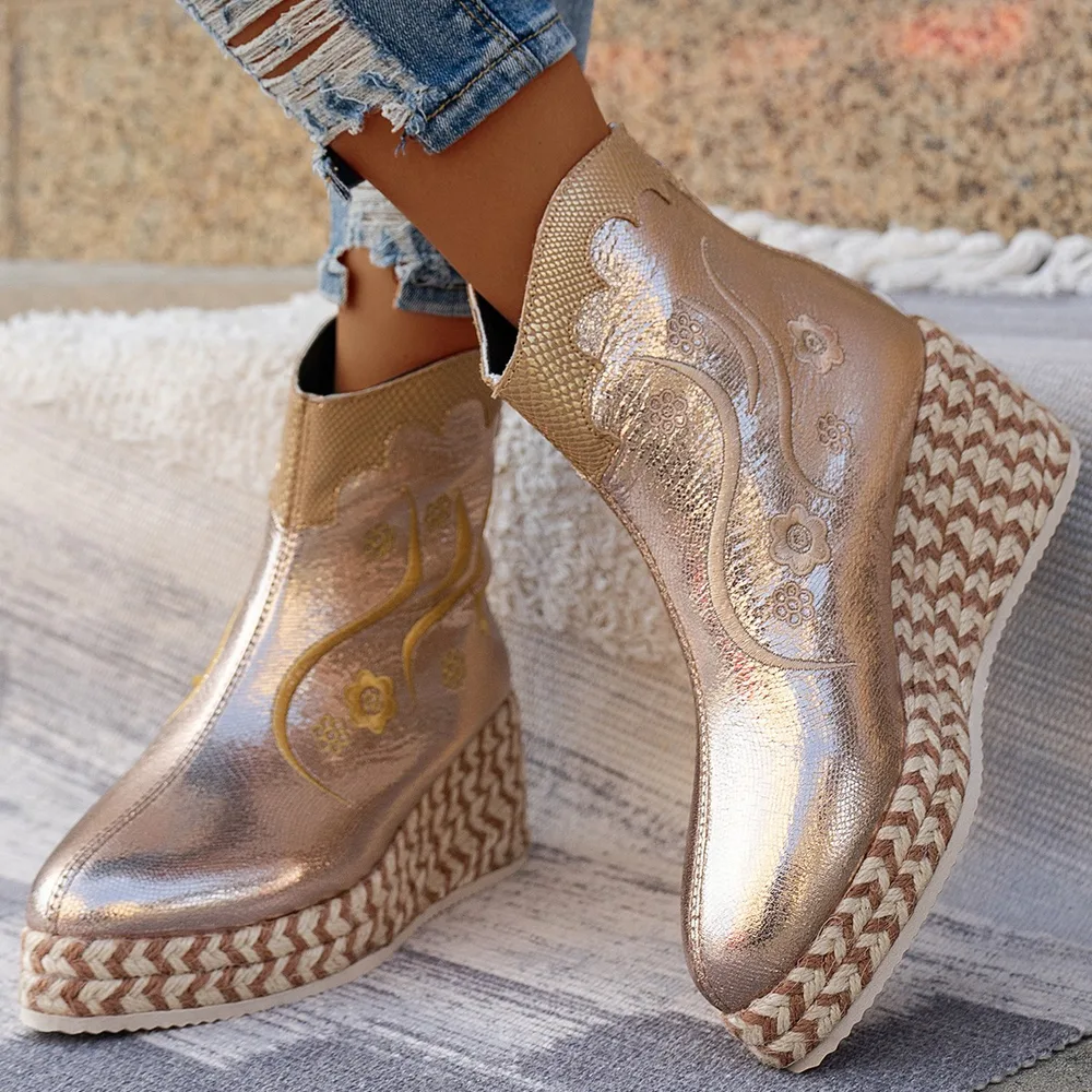 Autumn And Winter Thick Bottom Wedge Embroidered Retro Leisure Boots Red - Shop at LoveMi