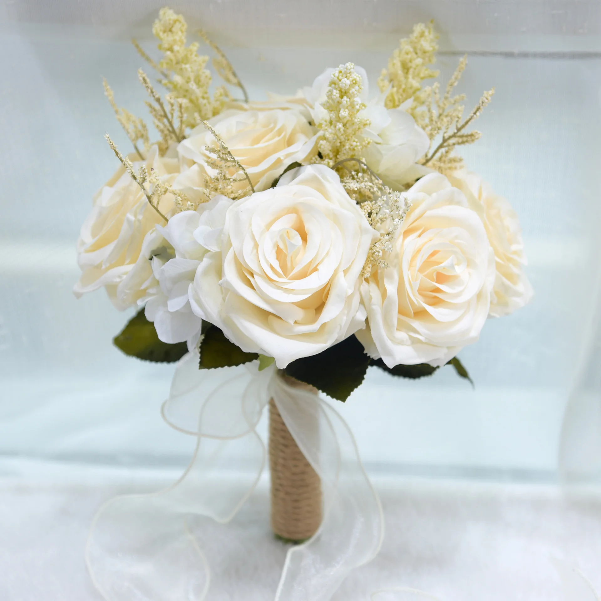 Simulation Outdoor Series Hand Bouquet Photography Props Bride Wedding Supplies - Flower Milky White