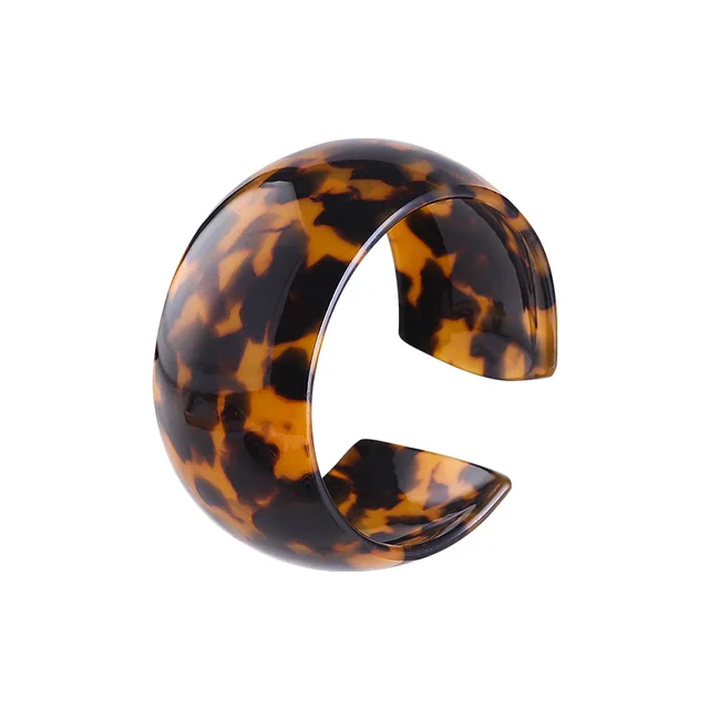 Fashion C Shaped Simple Resin Bracelet Figure 3 - Shop at LoveMi