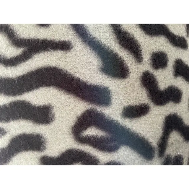 Coral Fleece Pet Blanket Waterproof Mat Four Seasons Quilt Small Medium And Large Kennel Green And Black Stripes - Shop at LoveMi