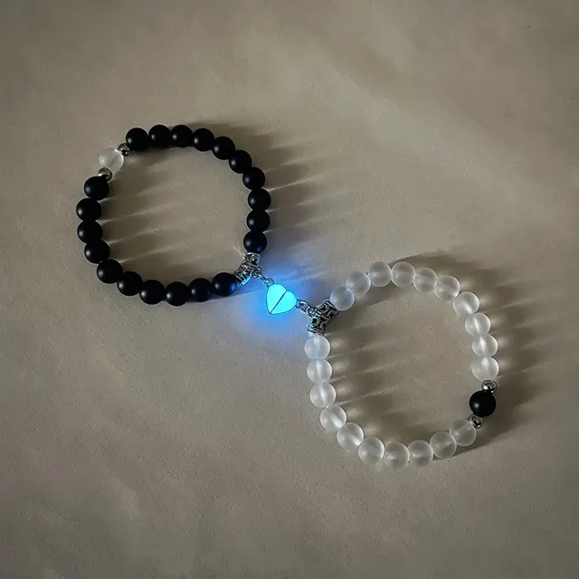 Luminous Heart A Couple Ornament Bracelet White And Black - Shop at LoveMi