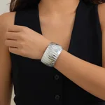 03 White K2368