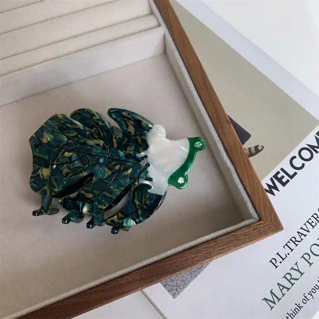 Frog Grip Color Matching Hair Claw Shark Clip Hair Accessories Short Dark Green Frog Grip - Shop at LoveMi