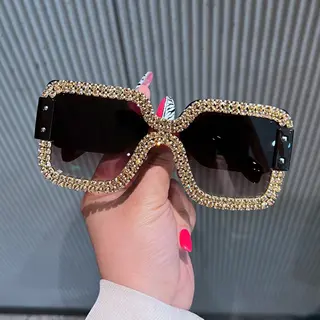 Thick Leg Jumpsuit With Personalized And Versatile Diamond Inlaid Sunglasses - Brown