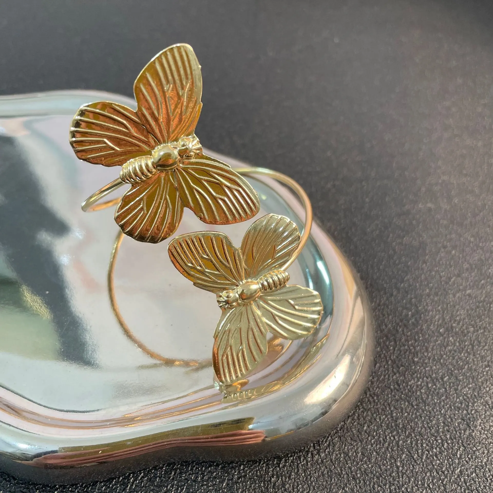 European And American Retro Alluvial Gold Butterfly Suit Series Middle Ancient Hand - Bracelet