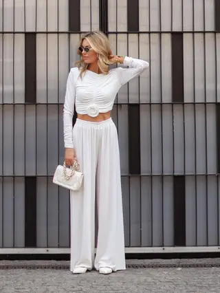 Casual Pleated Floral Long-sleeved Top & Pants Suit - White
