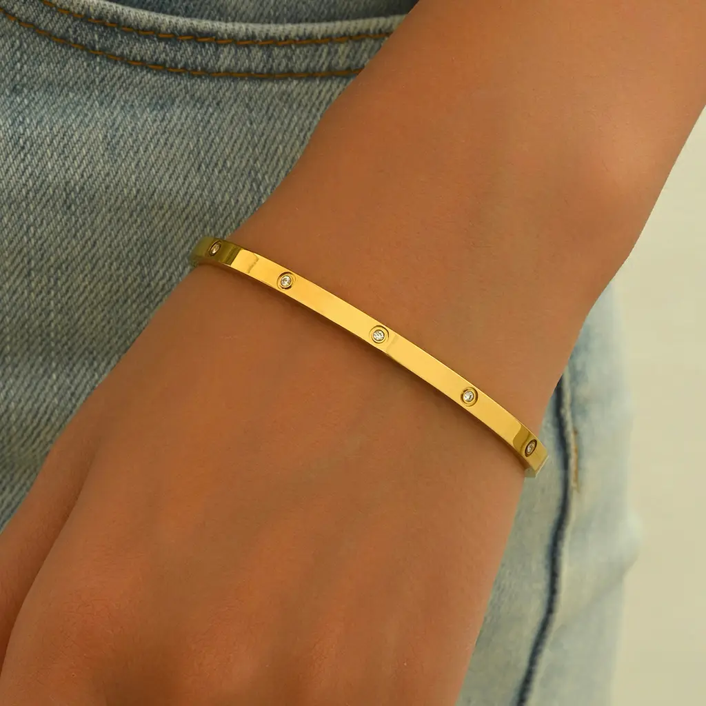 Lxalry 18K Gold Plated Stainless Steel Minimalist Bracelet Hypoallergenic Circle Rhinestone Jewelry Secure Inlay Tarnish Free Design Skin Safe Luxu...