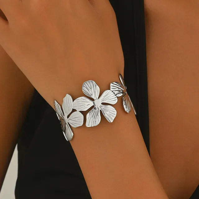 Lxalry 18K Gold Plated Stainless Steel Floral Carved Mirror Bracelet Hypoallergenic Skin Safe Jewelry With Artisan Texture Never Fade Handmade Luxu... Hwcby14 - Shop at LoveMi
