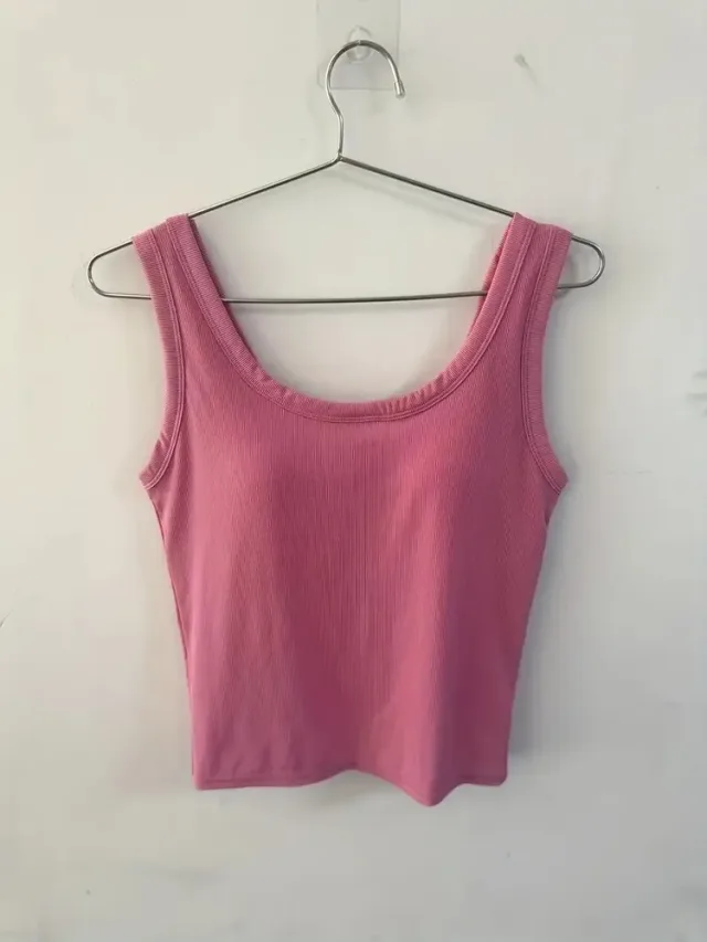 Ladies' Vest With Threaded Wide Shoulders, Comfortable And Seamless, With Built in Chest Pads, Suitable For Wearing As An Inner Layer Or Outer Laye... Lpinkredcolor - Shop at LoveMi