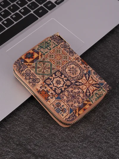 Retro Unisex Stylish And Portable Card Holder - Shop at LoveMi