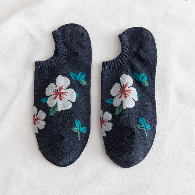 Women's Small Floral Mid Length Cotton Socks Green White Flowers - Shop at LoveMi