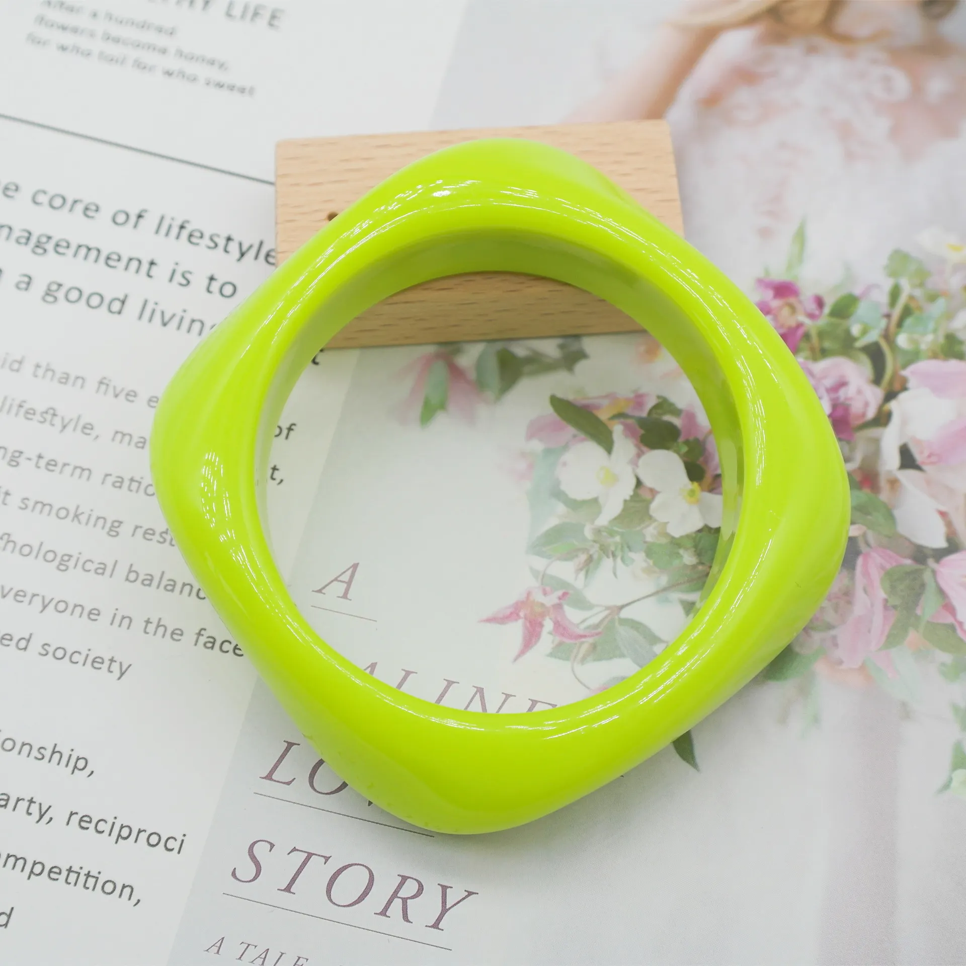 Marbling Acrylic Bracelet Shaped Irregular Square - Yellow Green