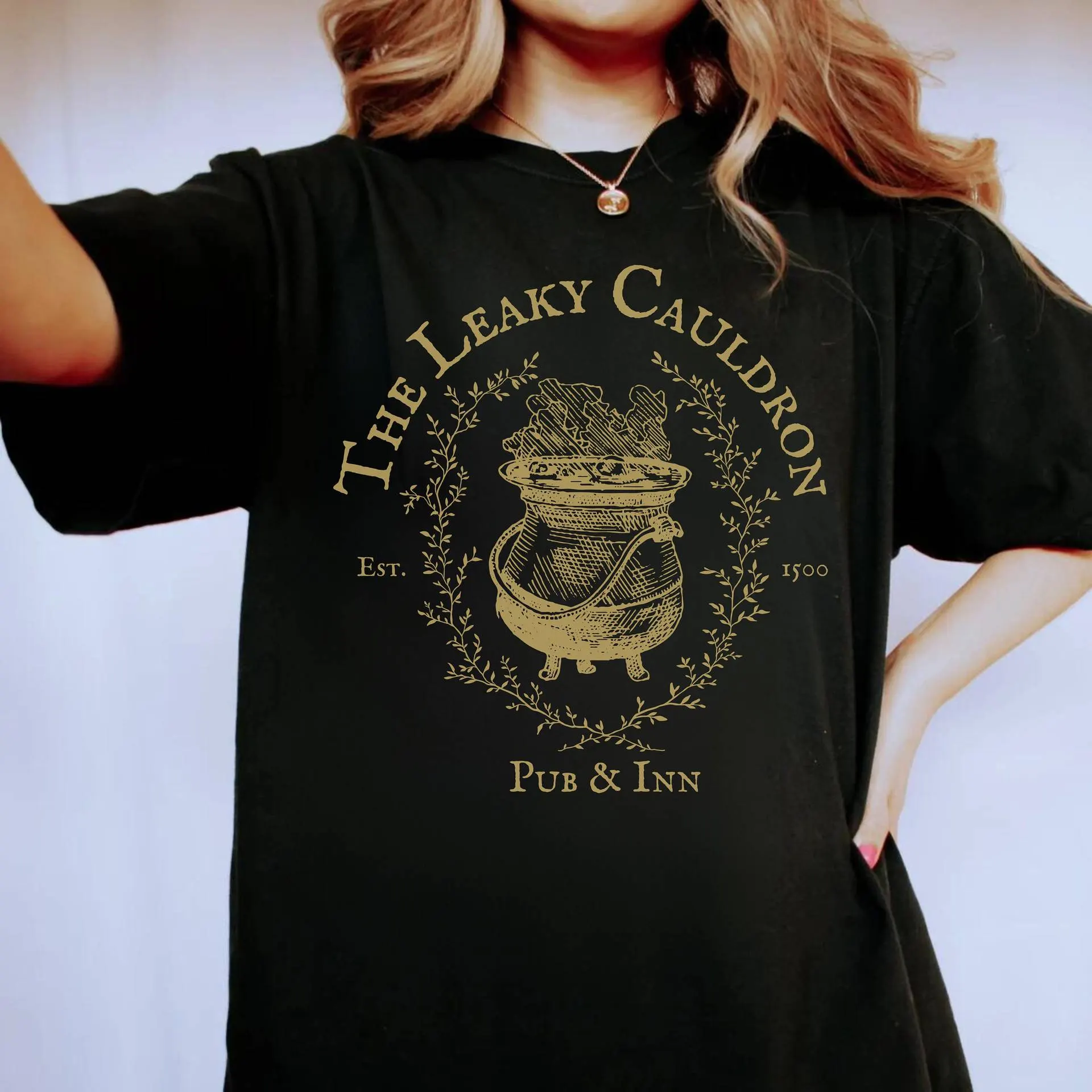 Versatile Women's Loose Printed Short Sleeves - Black