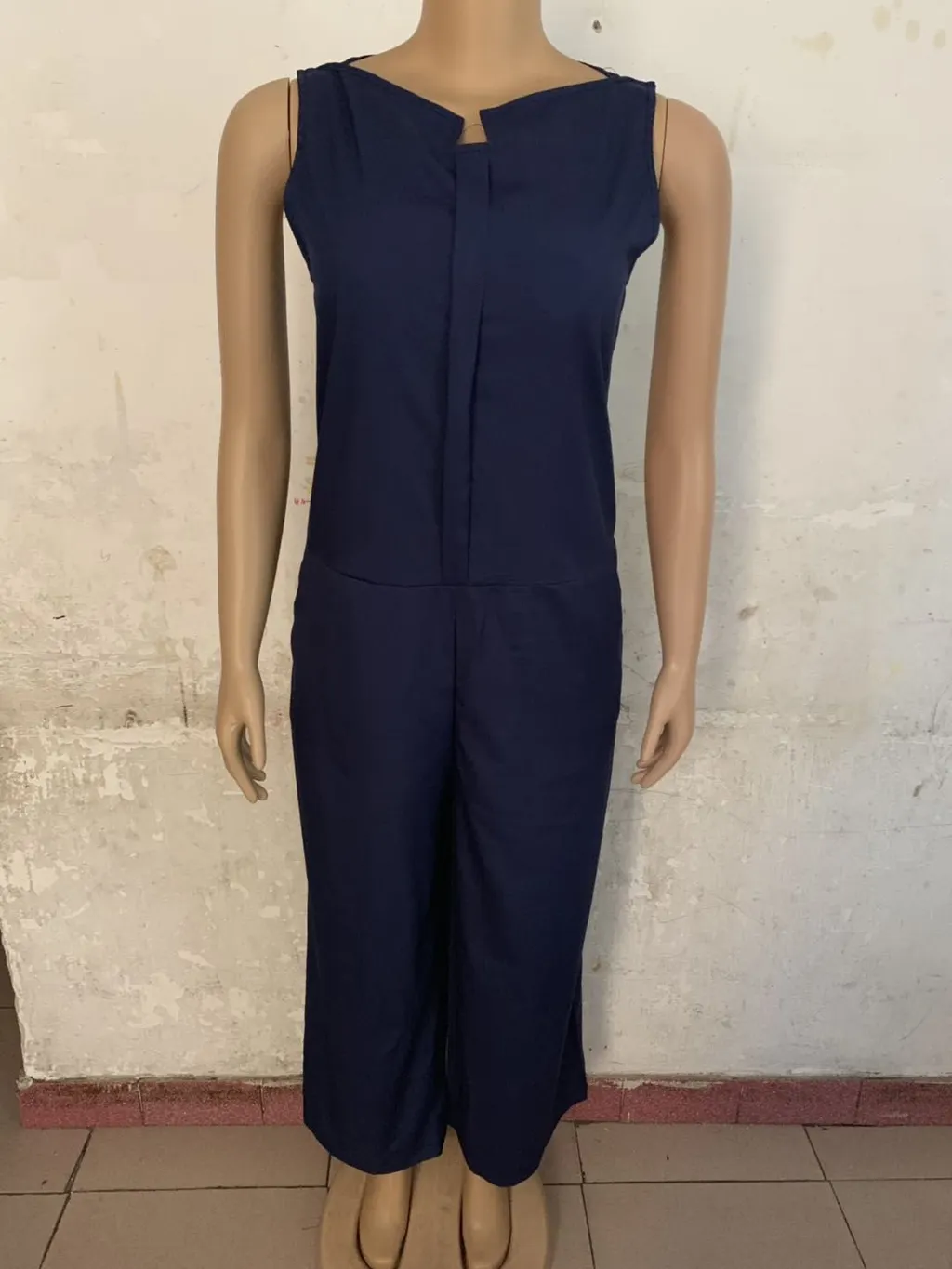 Women's Classic Solid Colour Sleeveless Jumpsuit - Navy Blue