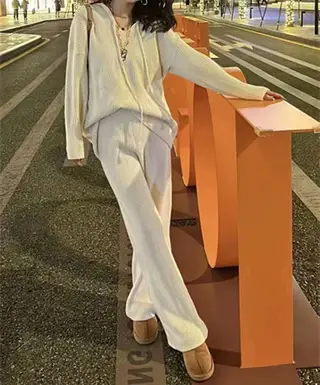 Fashionable Knitted Suit Fall Winter Hooded Loose Casual Sweater Wide Leg Pants Two-piece Set - Milky White