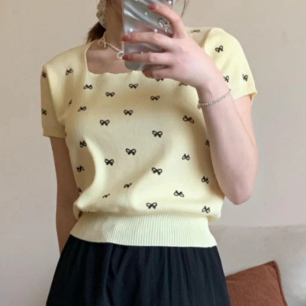 Bow Knitted Short-sleeved Shirt Women - Apricot