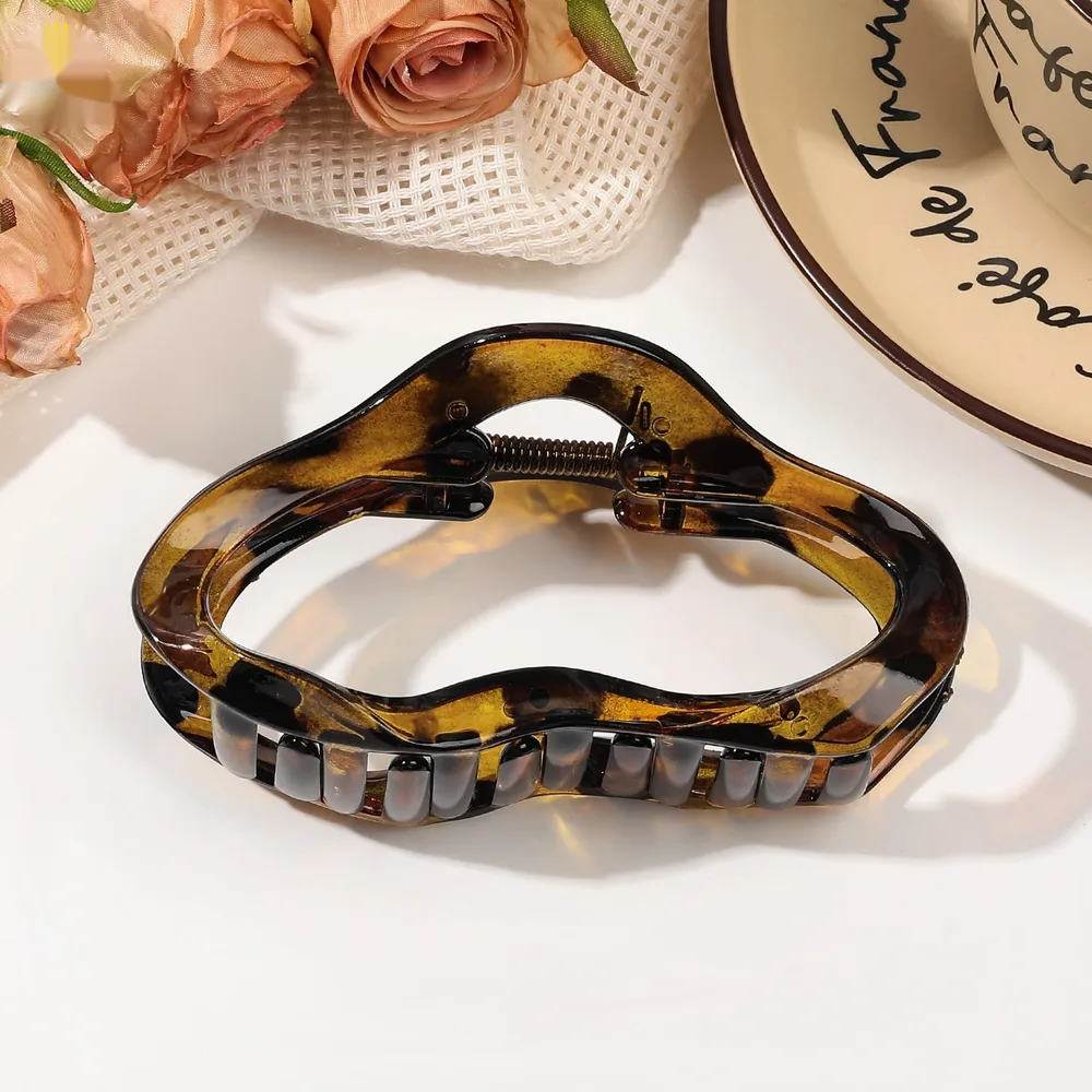 Fashion Lady Amber Barrettes Large Plastic - Shop at LoveMi