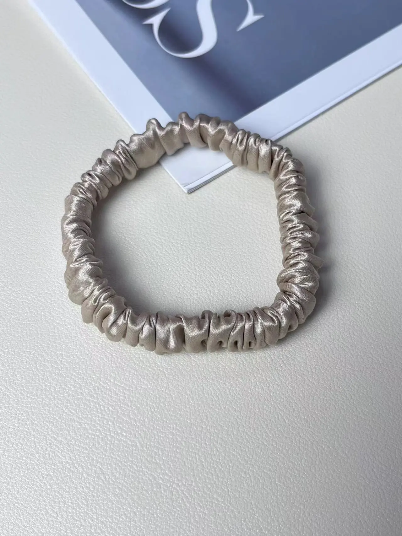 Silk Little Hair Ring Silk Satin Large Intestine Ring Does Not Hurt Traceless Hair Rope - Champagne