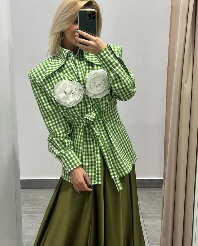 Plaid Large Pointed Collar Decorative Flower Wide Shoulder Lace up Shirt Coat Green - Shop at LoveMi