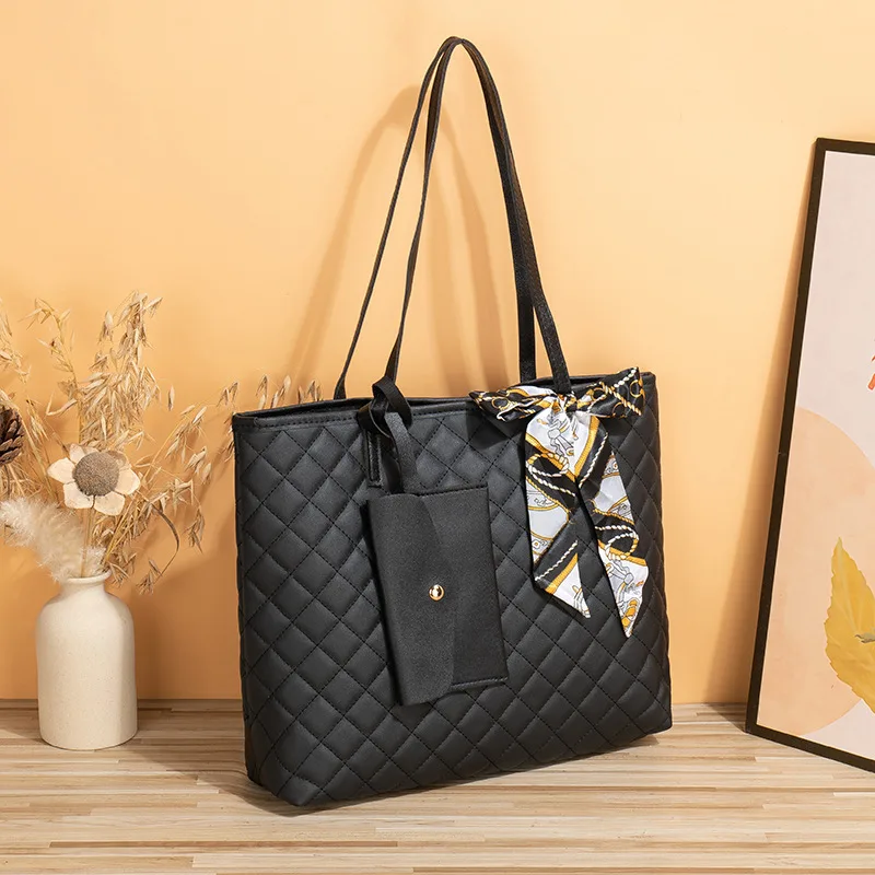Tote Bag Large Capacity Women's Diamond Plaid Portable Black - Shop at LoveMi