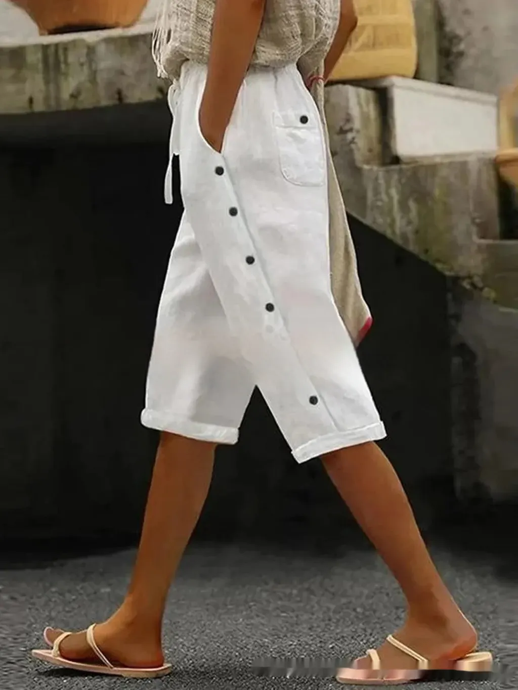 New Cotton And Linen Solid Color Casual Pocket With Buttons Cropped Casual Pants - White