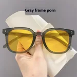 Gray Frame Yellow Sheet