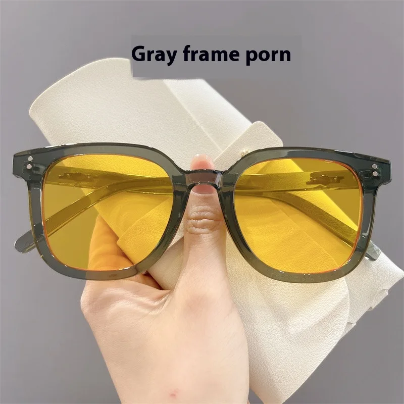 Women's Fashionable Retro Korean Sunglasses - Grey Frame Yellow Sheet