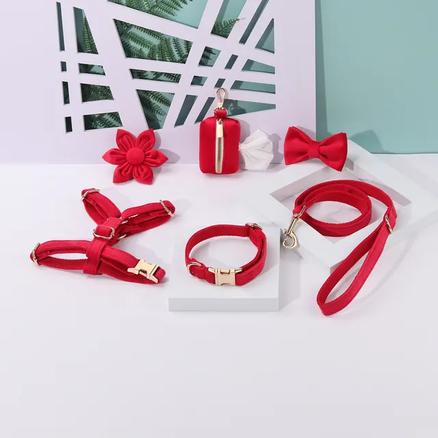 Classic Velvet Soft Pet Collar Traction Rope Suit Red Fleece - Shop at LoveMi