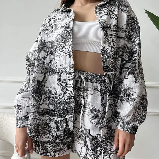 Fashion Printed Crepe Long Sleeve Shorts Two piece Set Black - Shop at LoveMi