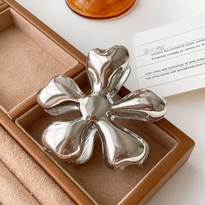 Flower Hair Clip Retro Feeling Back Head Silver - Shop at LoveMi