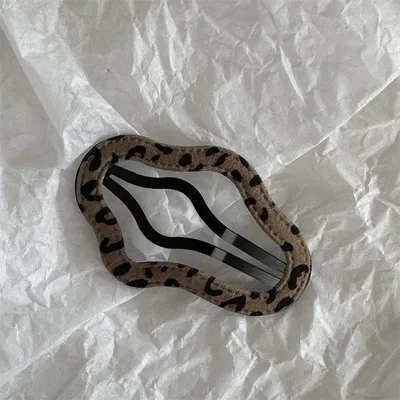 Leopard Print Hollow Out BB Clip Clouds Pentagram Hairpin Coffee Leopard Clouds - Shop at LoveMi