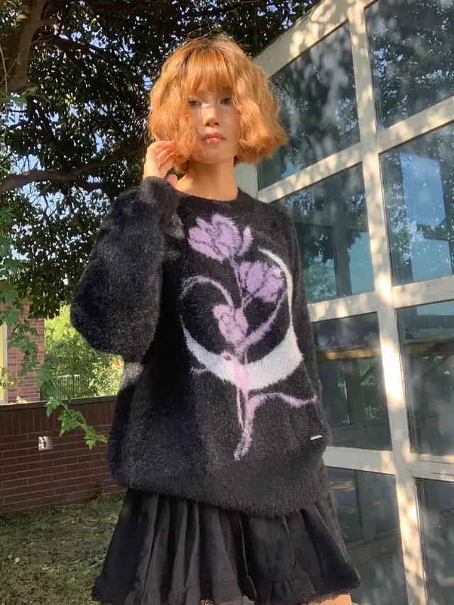 Sweater Women's Moon Flower Season Black Sweater Black - Shop at LoveMi