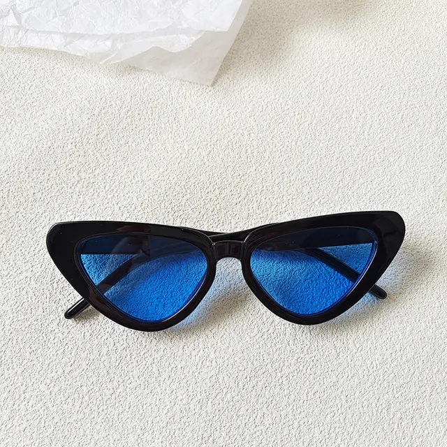 Retro Personalized Cat Eye Sunglasses Round Face High grade Red Style Plain Face Personalized Glasses Black Frame Blue Sheet - Shop at LoveMi