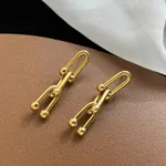 5585 Stud Earrings Gold