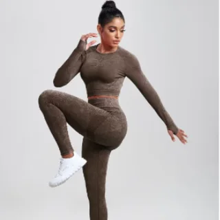 Quick-drying Seamless Washing Yoga Exercise Long Sleeve Trousers Suit - Dark Coffee Color