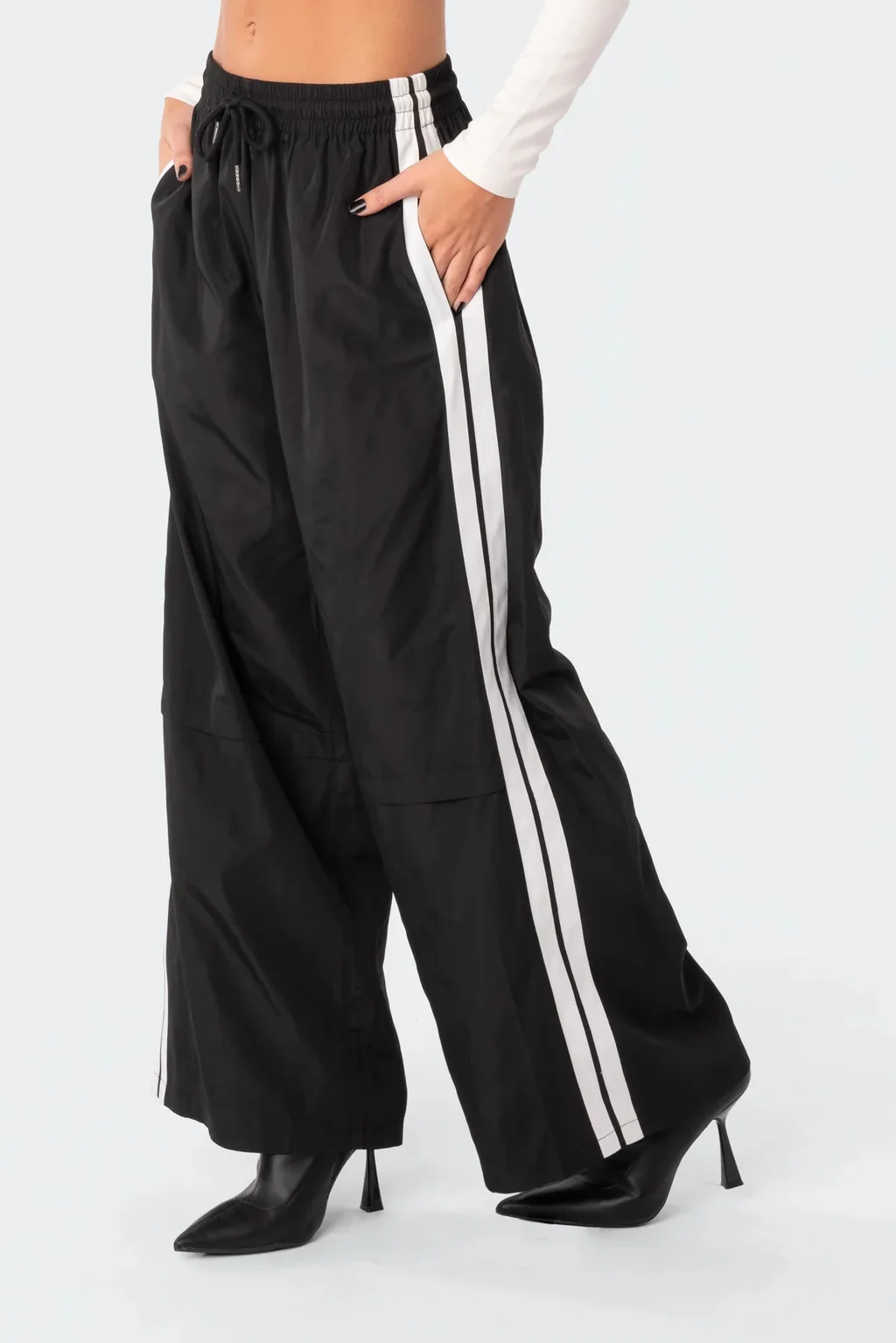 Women's Pants Striped Draping Effect Wide-legged Versatile Pants Contrast Color Mopping Casual Sports Pants - Black