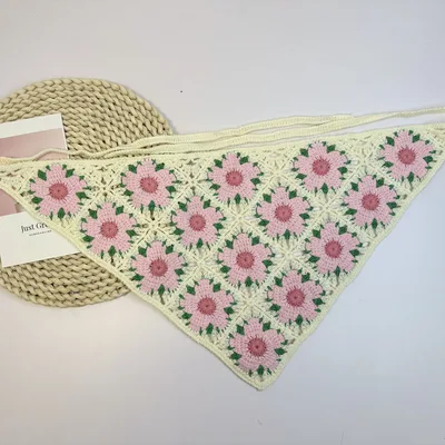 All matching Triangular Binder Knitted Hair Band 52 Pink Small Flowers - Shop at LoveMi