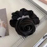 23921E Black Flowers