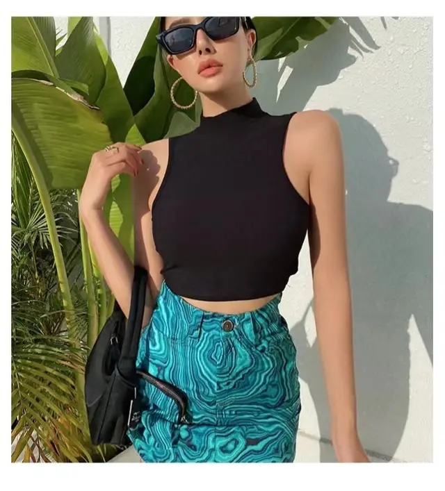 Outer Wear Sleeveless Short Slim Fit Midriff baring Top Black - Shop at LoveMi